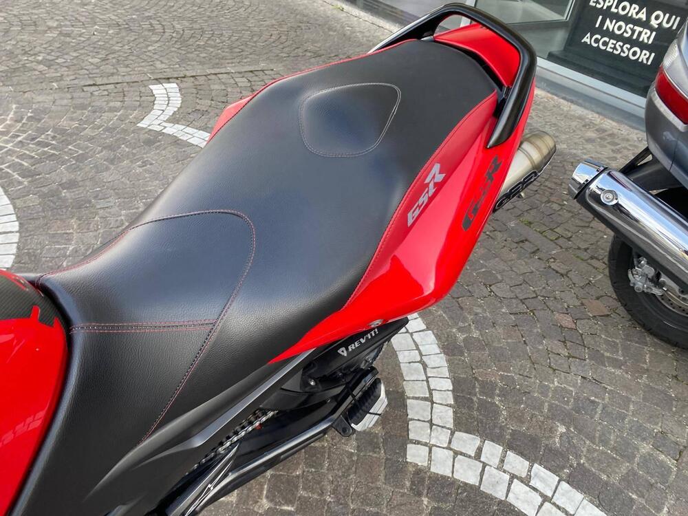 Suzuki GSR 600 (2006 - 11) (11)