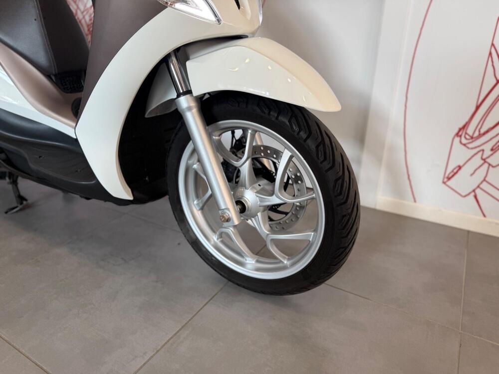 Piaggio Medley 125 ABS (2021 - 24) (9)