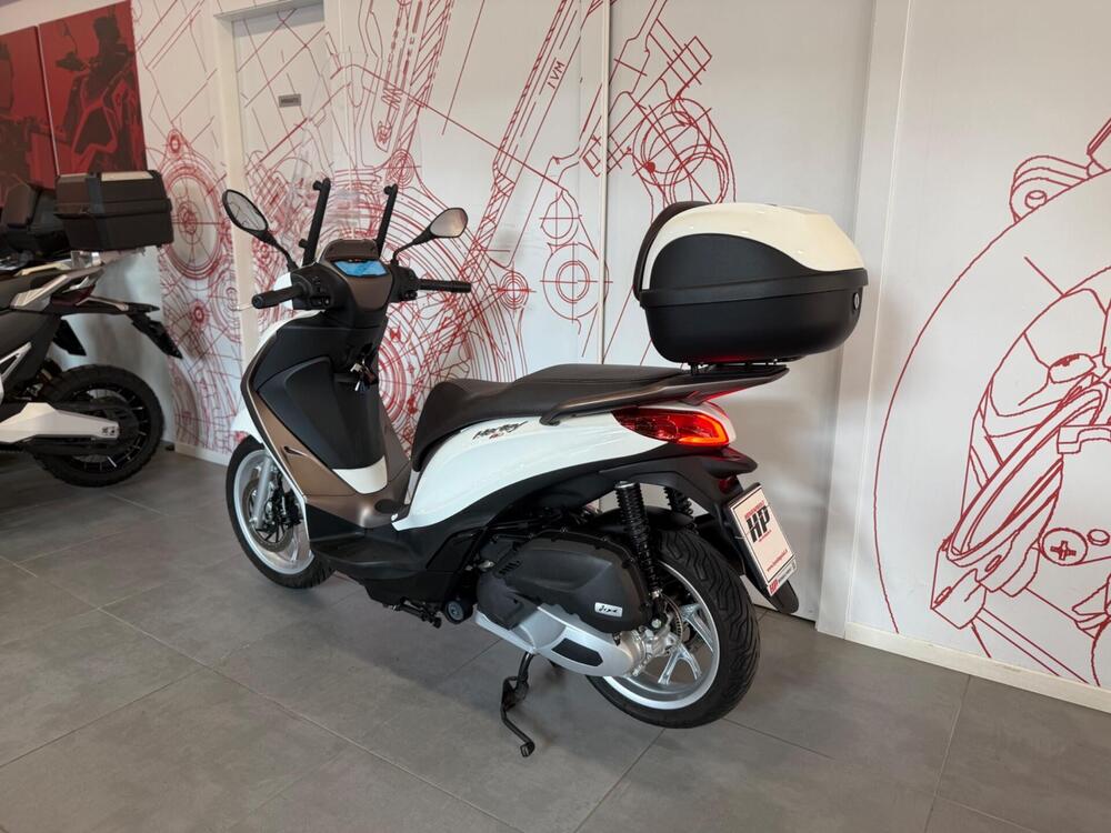 Piaggio Medley 125 ABS (2021 - 24) (6)