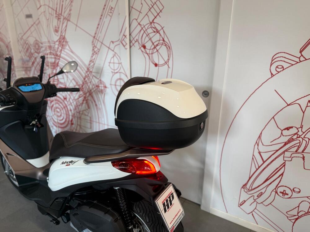 Piaggio Medley 125 ABS (2021 - 24) (16)