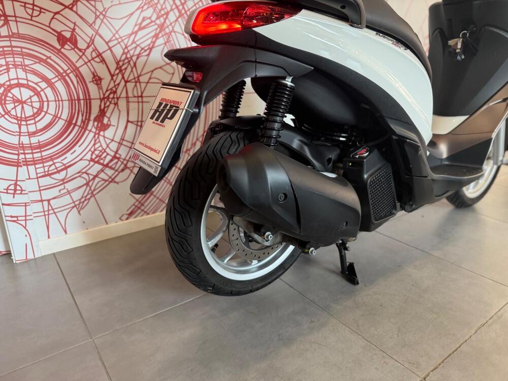 Piaggio Medley 125 ABS (2021 - 24) (11)