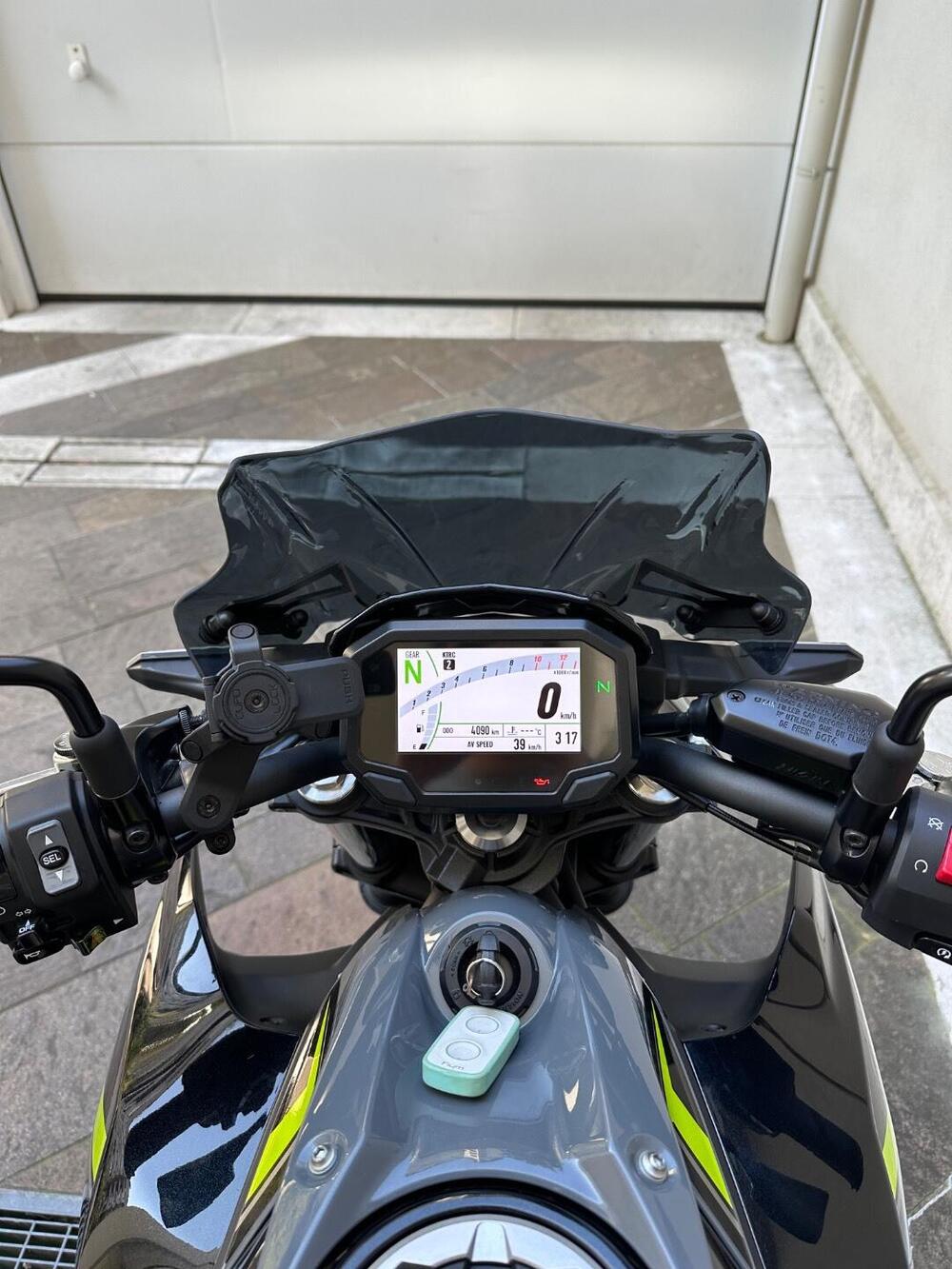 Kawasaki Z 650 (2025 - 26) (3)