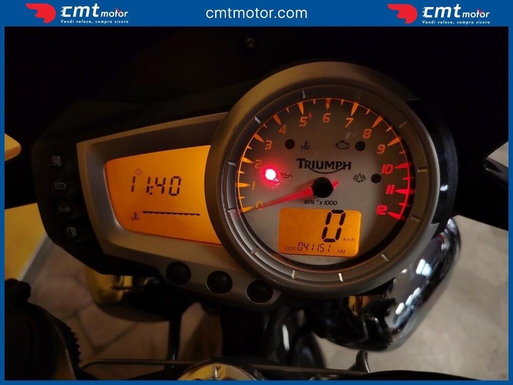 Triumph Speed Triple 1050 (2011 - 13) (4)