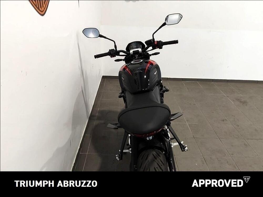 Triumph Trident 660 Triple Tribute Edition (2025 - 26) (3)