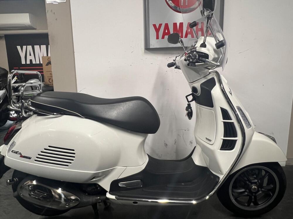 Vespa GTS 300 (2023 - 24)