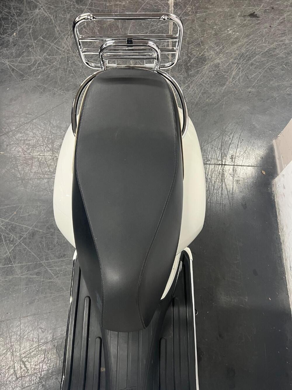 Vespa GTS 300 (2023 - 24) (8)