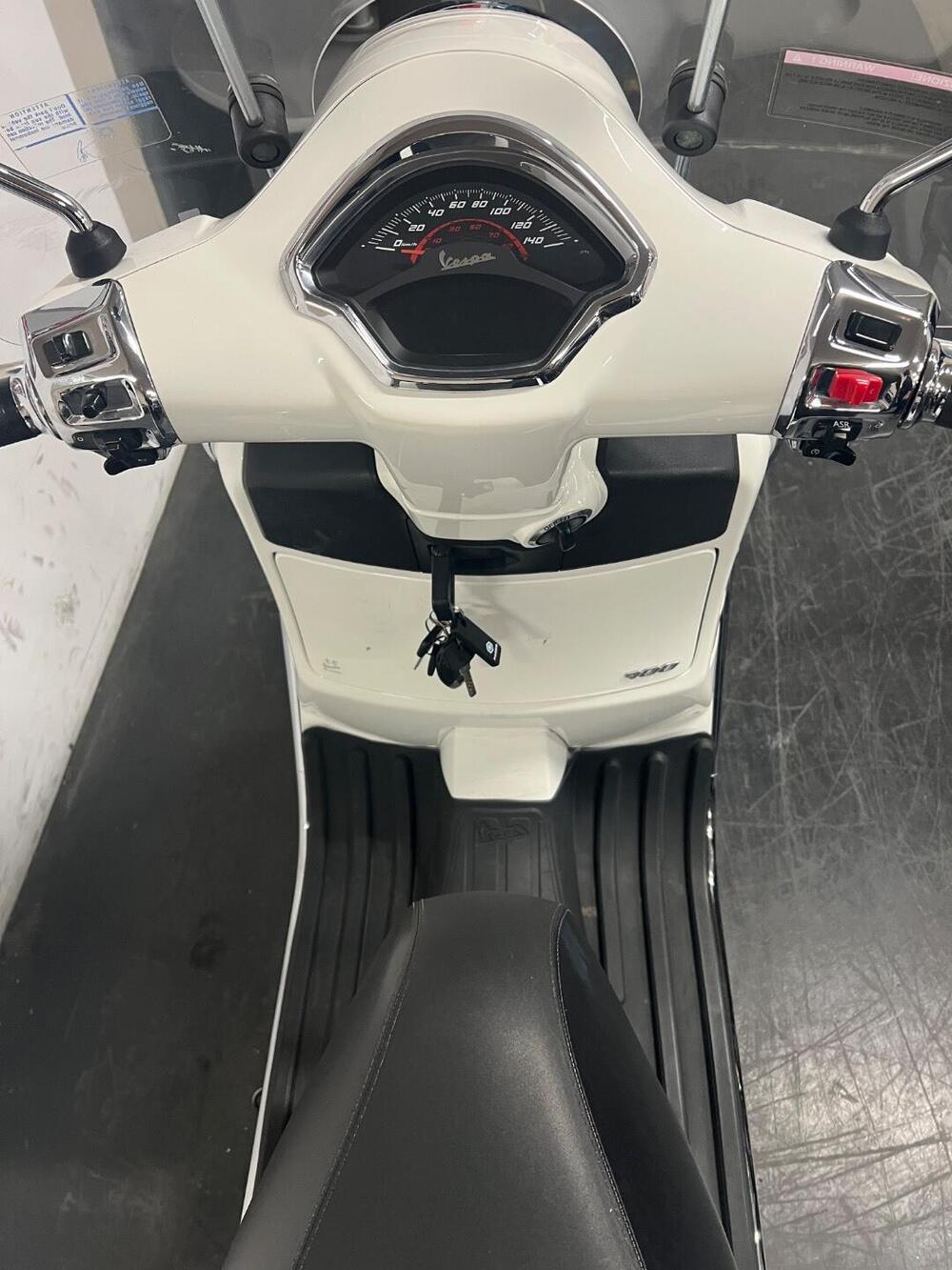 Vespa GTS 300 (2023 - 24) (9)