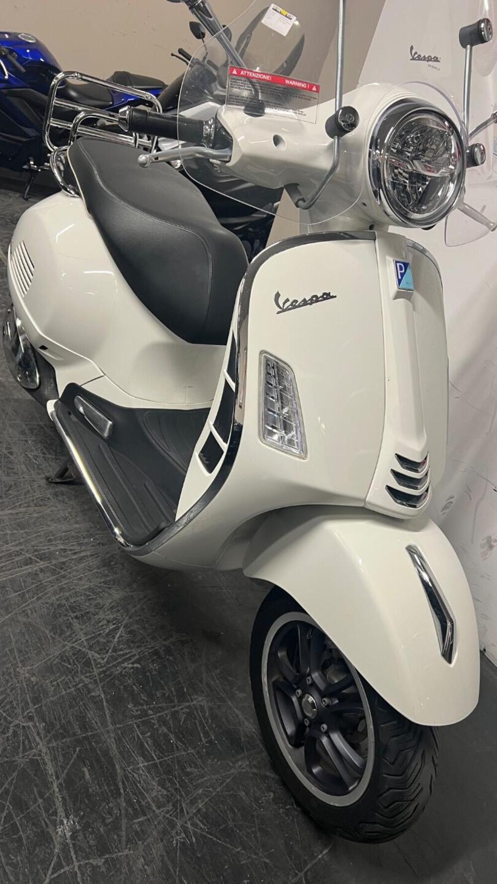 Vespa GTS 300 (2023 - 24) (11)