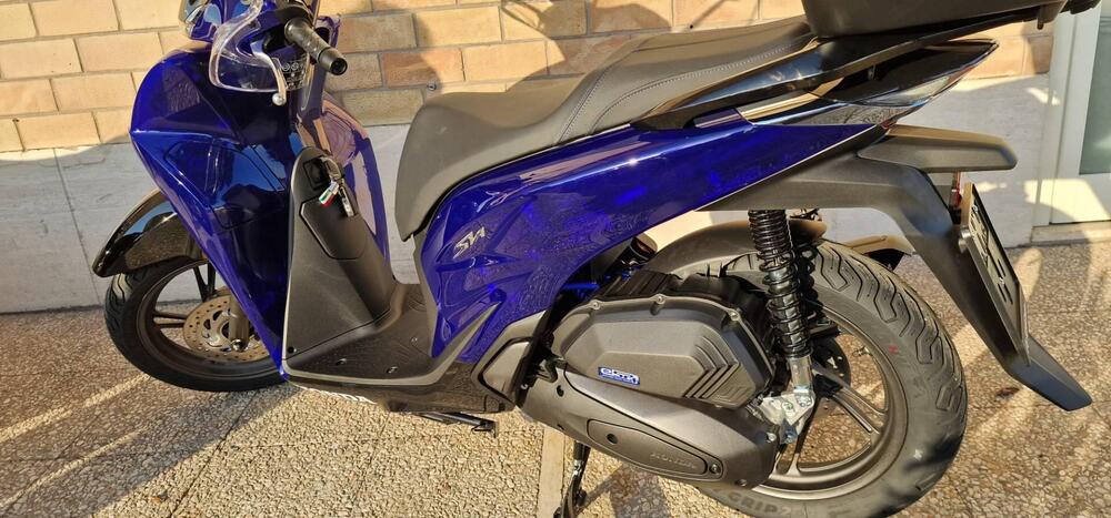 Honda SH 125 Vetro (2026) (5)