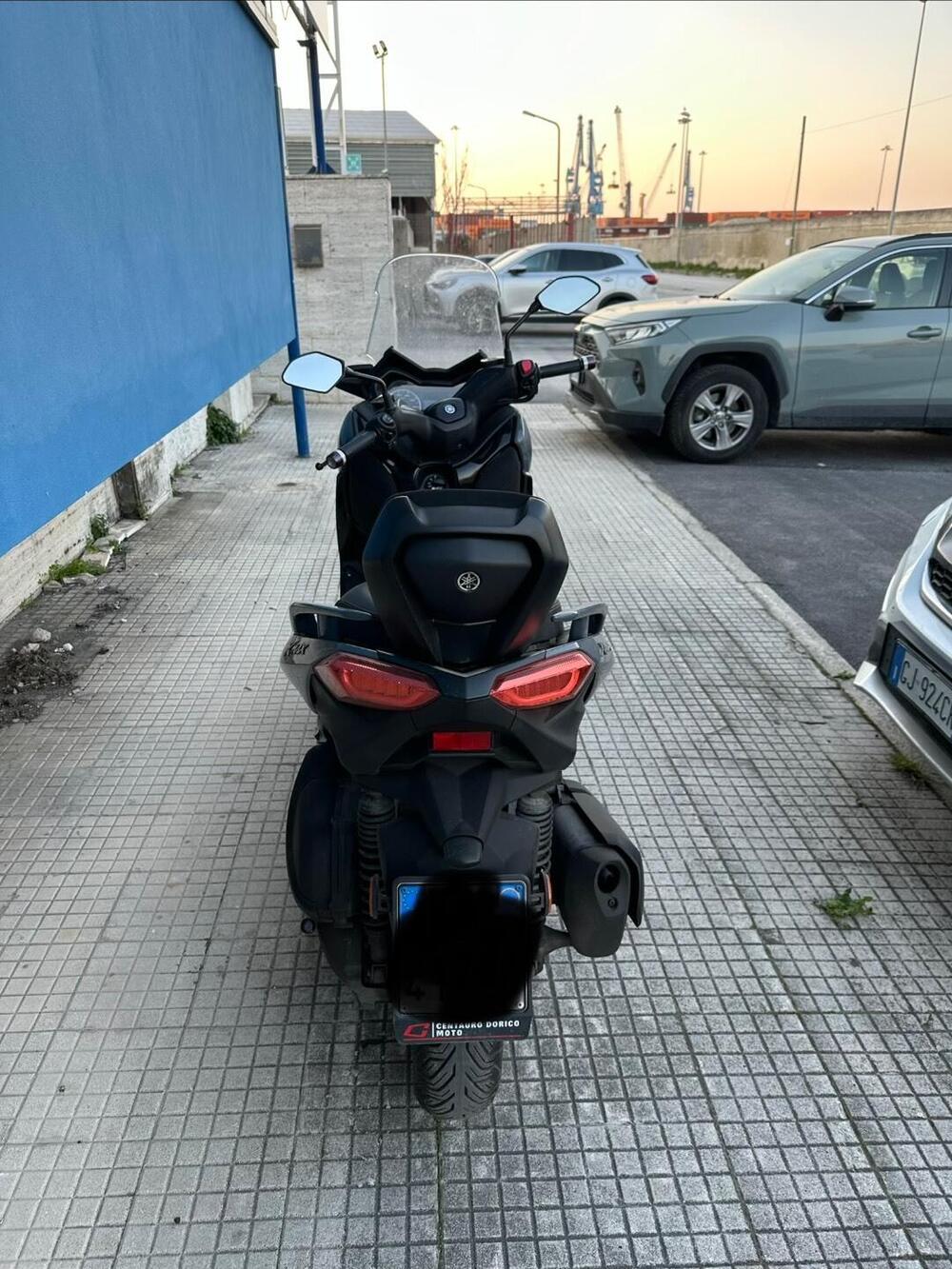 Yamaha X-Max 300 Tech Max (2021 - 24) (3)
