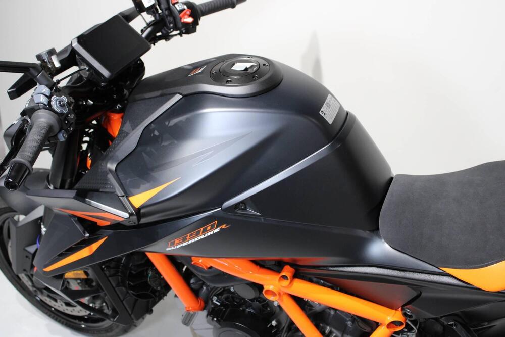 KTM 1390 Super Duke R EVO (2024 - 26) (5)