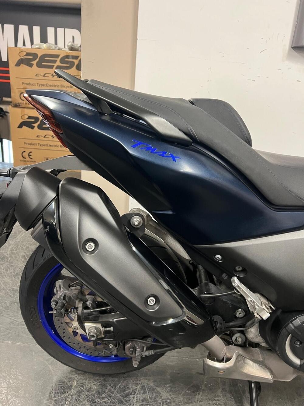 Yamaha T-Max 560 (2022 - 24) (5)