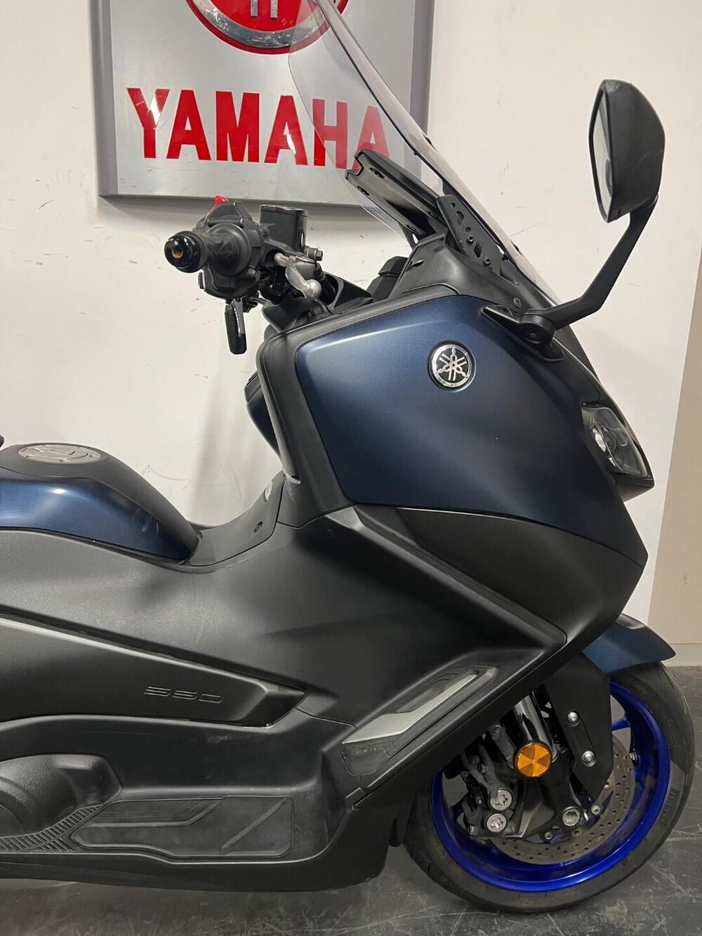 Yamaha T-Max 560 (2022 - 24) (6)