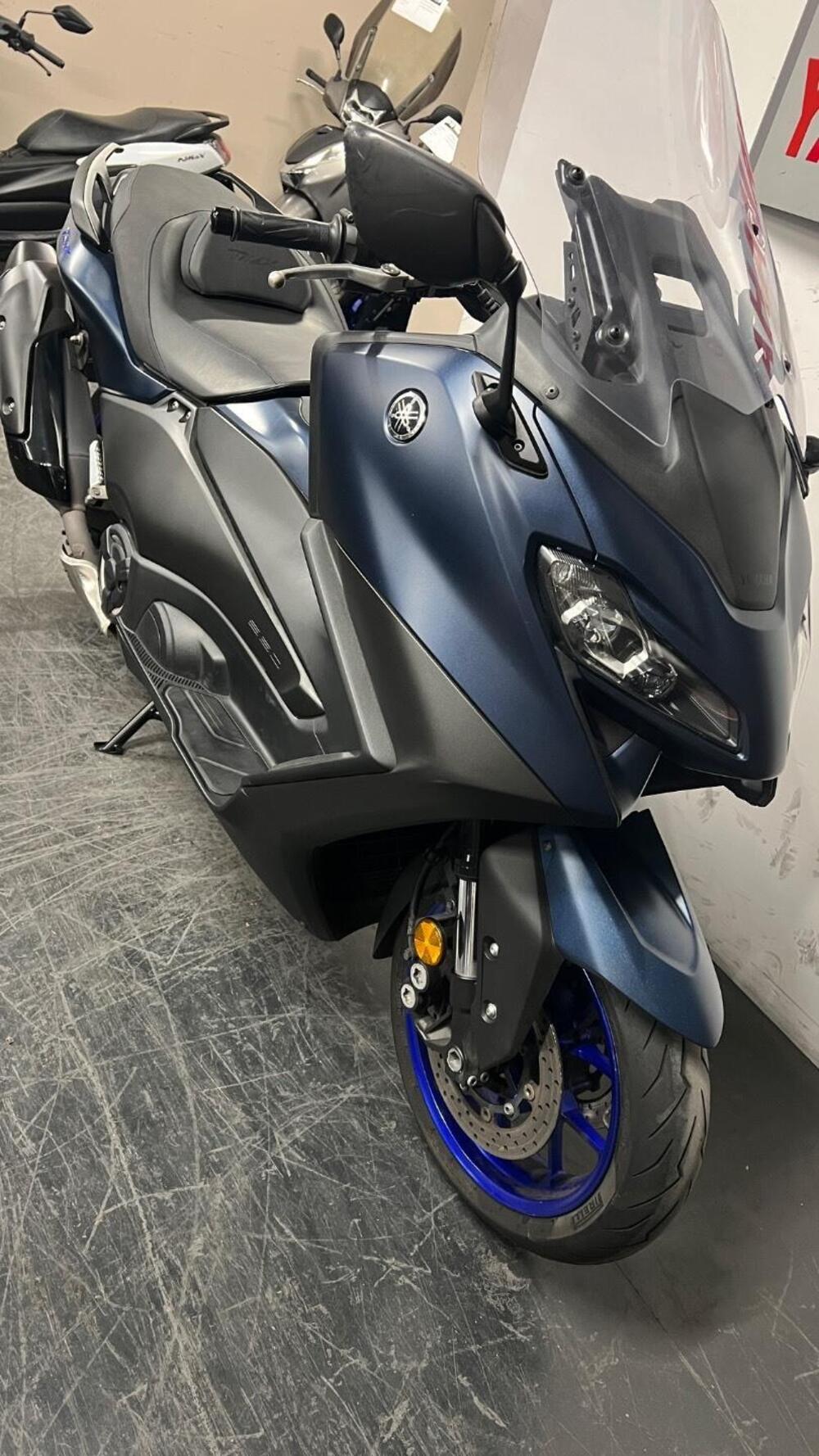 Yamaha T-Max 560 (2022 - 24) (9)