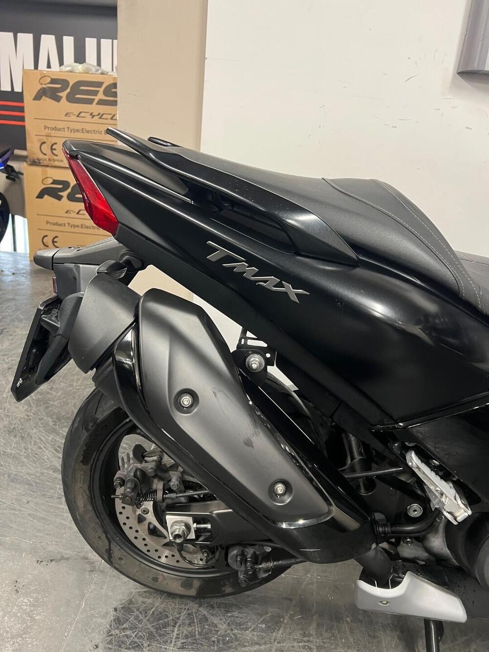 Yamaha T-Max 530 DX (2017 - 19) (7)
