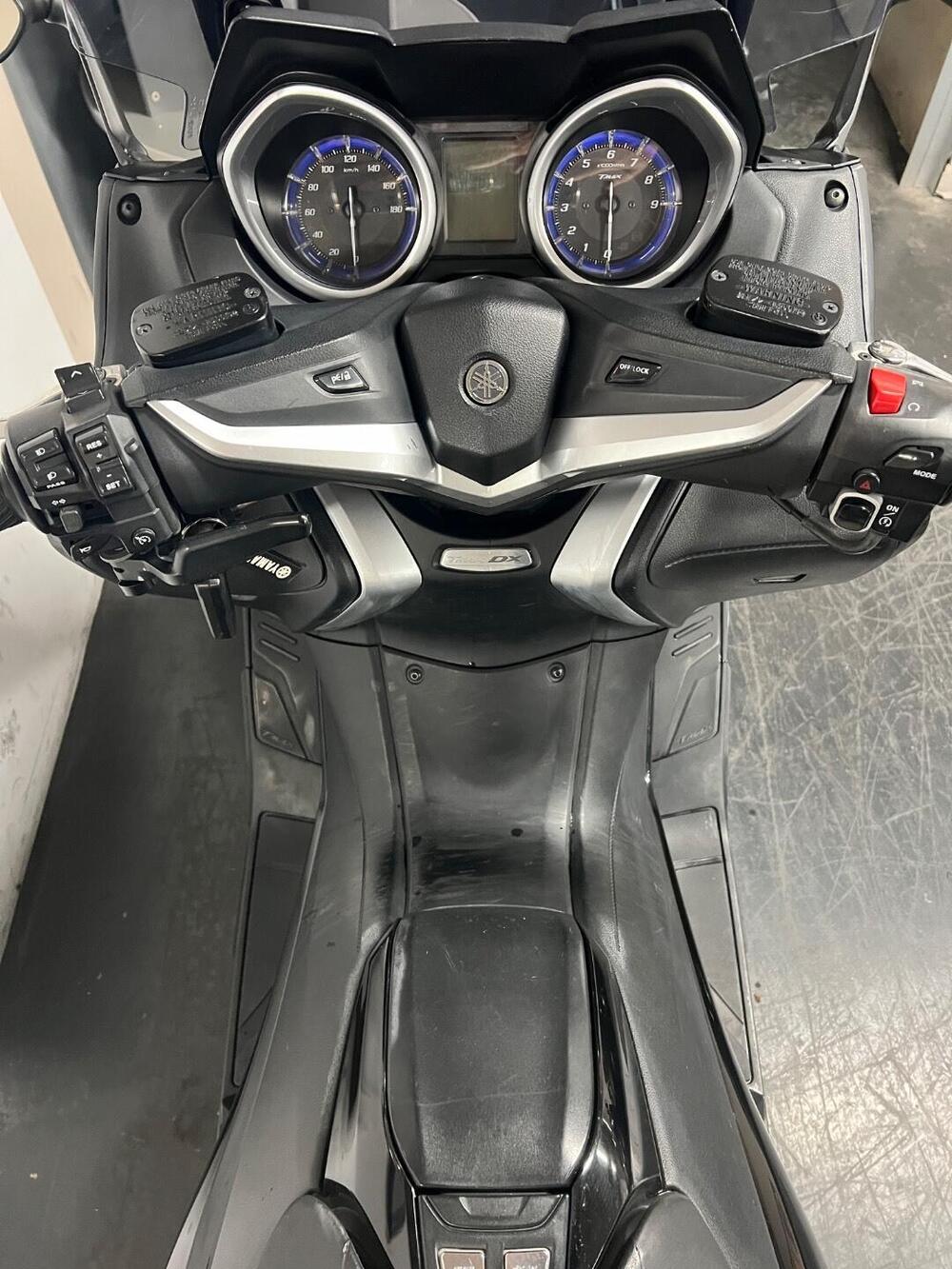 Yamaha T-Max 530 DX (2017 - 19) (10)