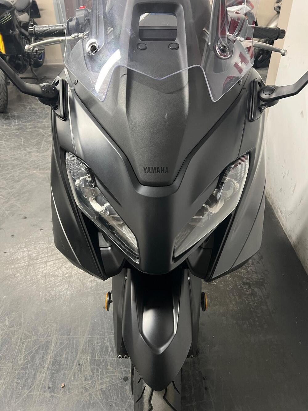 Yamaha T-Max 560 (2022 - 24) (3)