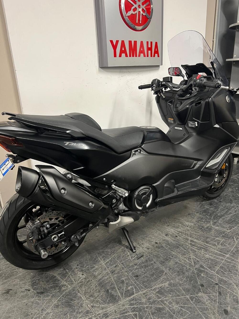 Yamaha T-Max 560 (2022 - 24) (4)