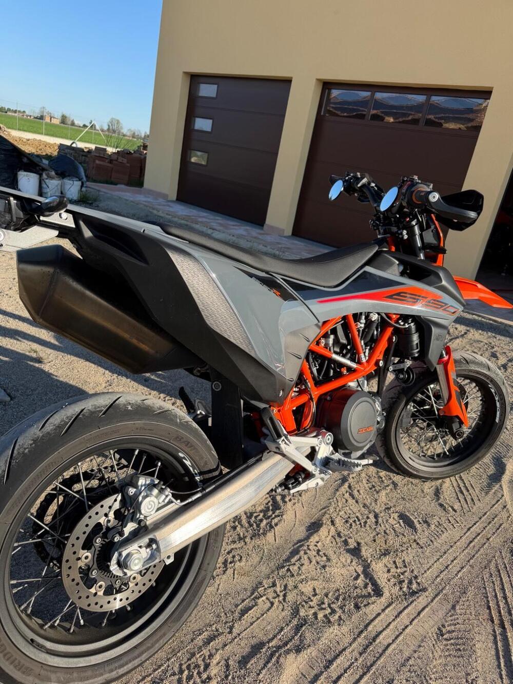 KTM 690 SMC R (2021 - 22) (3)