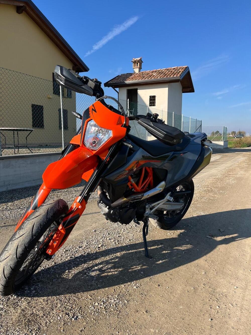 KTM 690 SMC R (2021 - 22) (5)