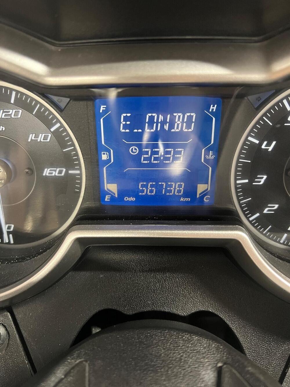 Yamaha X-Max 300 ABS (2017 - 20) (9)