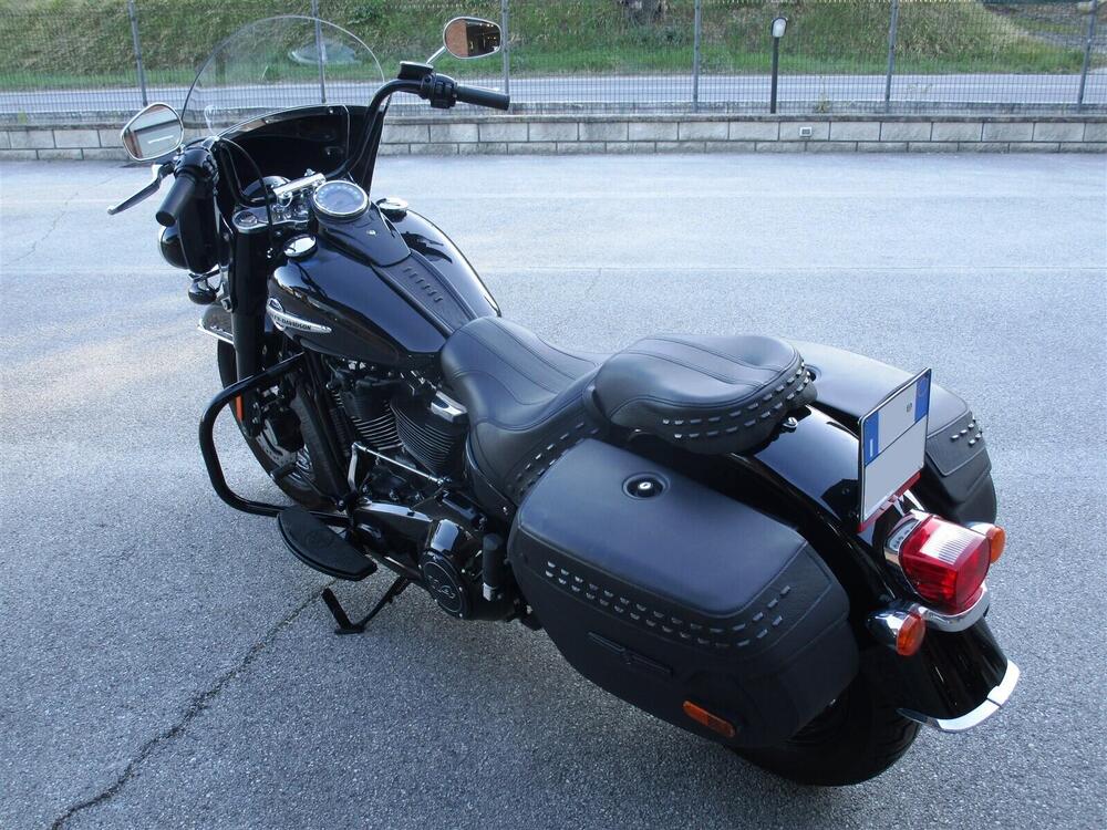 Harley-Davidson 114 Heritage Classic (2018 - 20) - FLHCS (4)