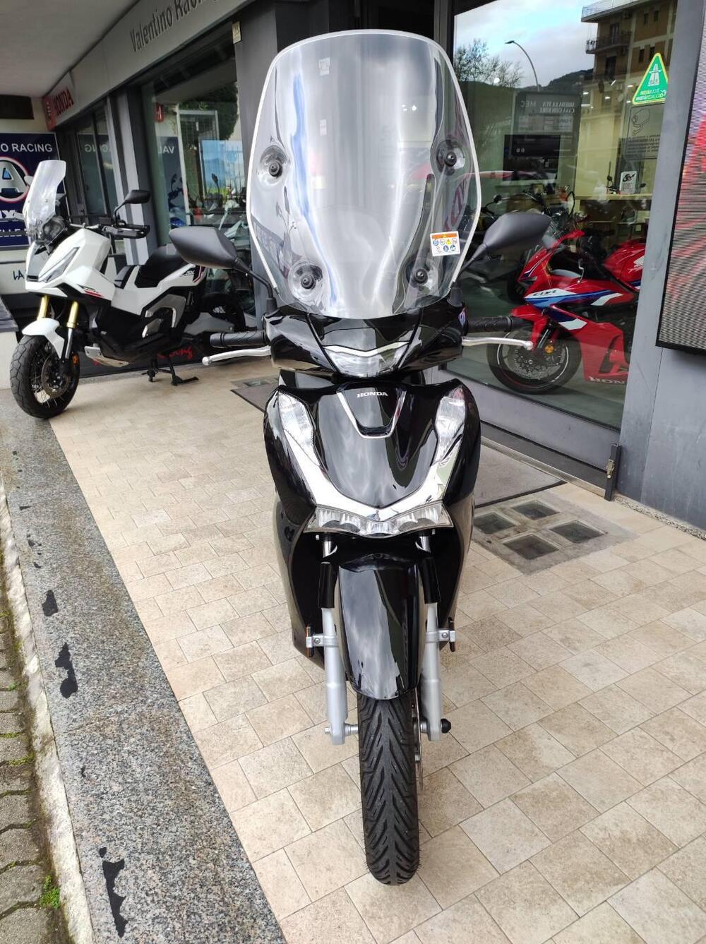 Honda SH 150i (2024 - 25) (2)