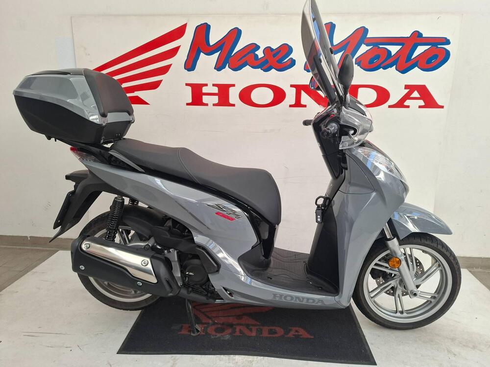 Honda SH 300 i Sport ABS (2018 - 20) (2)