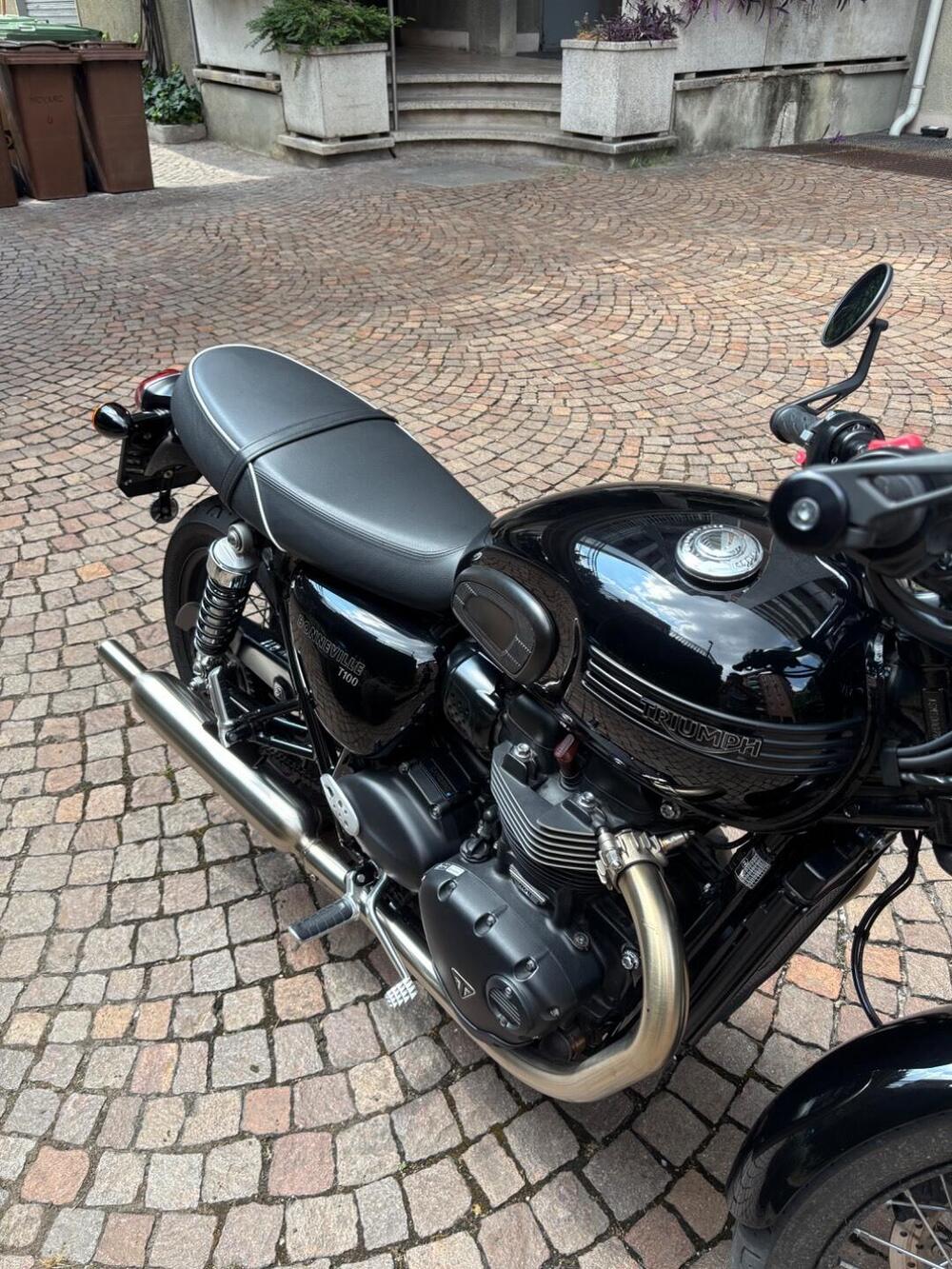 Triumph Bonneville T100 (2021 - 25) (5)