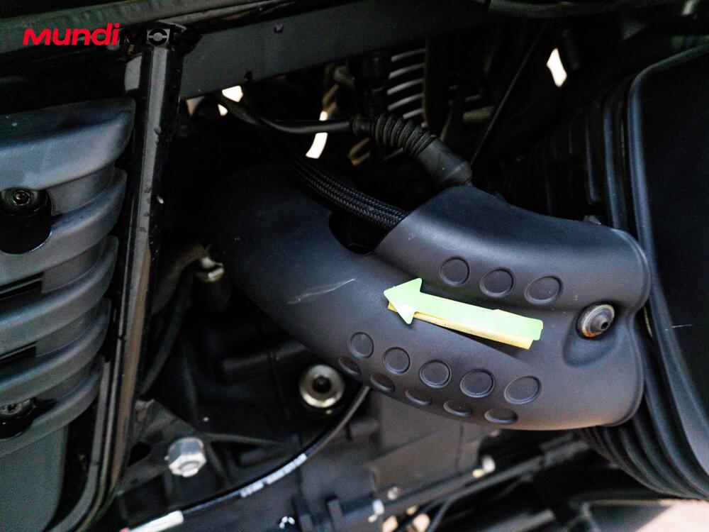 Moto Guzzi V7 III Stone (2017 - 20) (18)