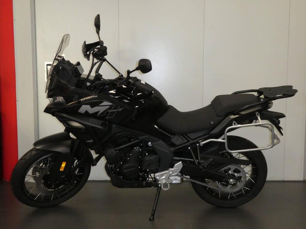 CFMOTO 700MT Adventure (2025 - 26)