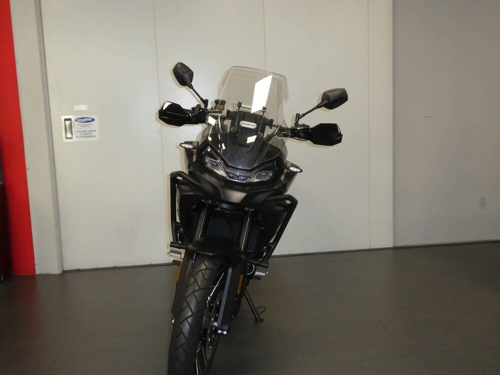 CFMOTO 700MT Adventure (2025 - 26) (2)