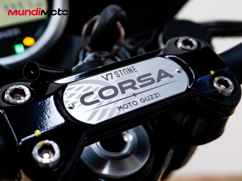 Moto Guzzi V7 Stone Corsa (2023 - 25) (13)