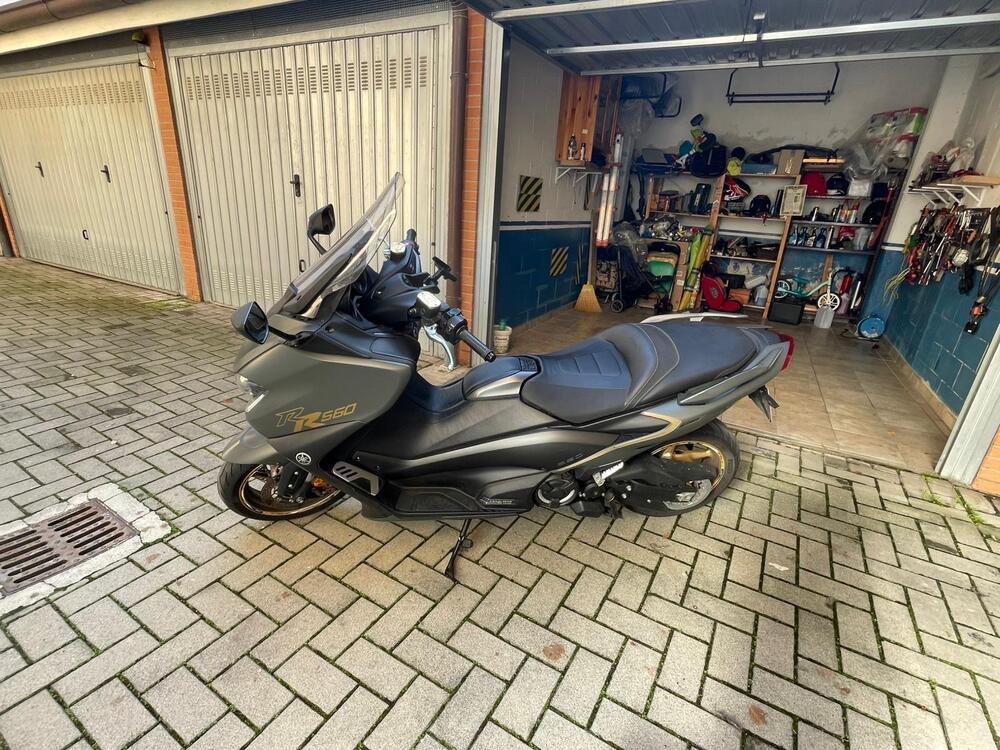 Yamaha T-Max 560 Tech Max (2020) (2)