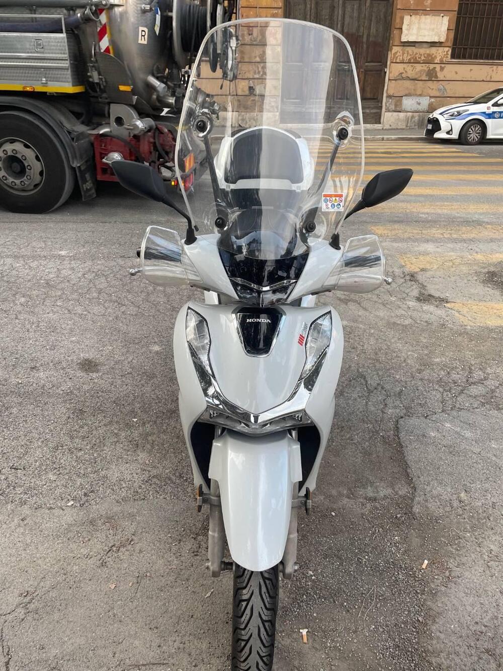 Honda SH 150i (2020 - 23) (2)