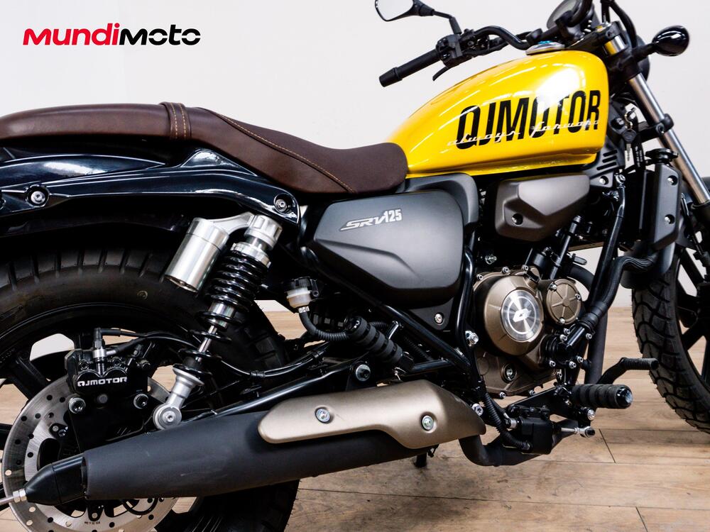 QJ Motor SRV 125 (2025 - 26) (4)