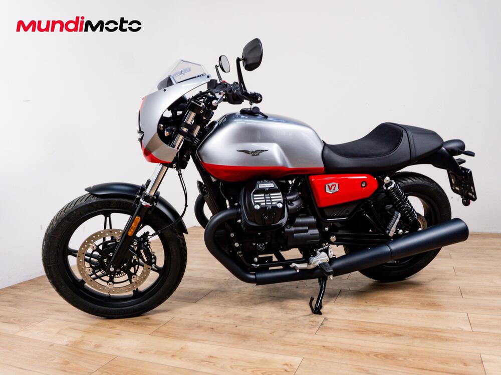 Moto Guzzi V7 Stone Corsa (2023 - 25) (8)