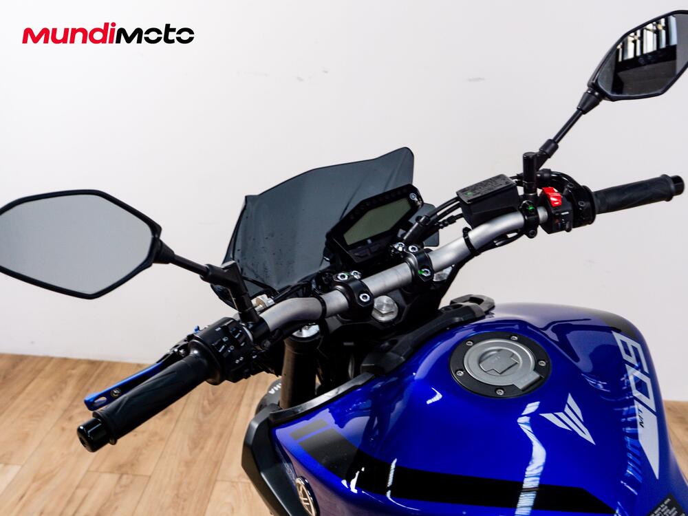 Yamaha MT-09 ABS (2013 - 15) (11)