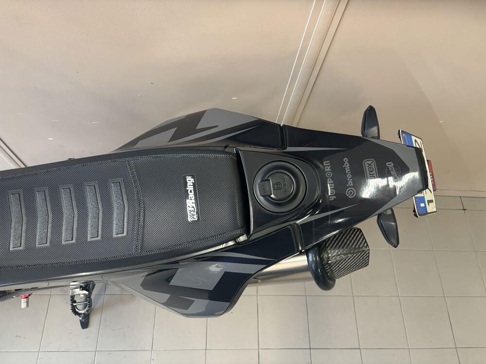 Husqvarna 701 Supermoto (2022) (5)