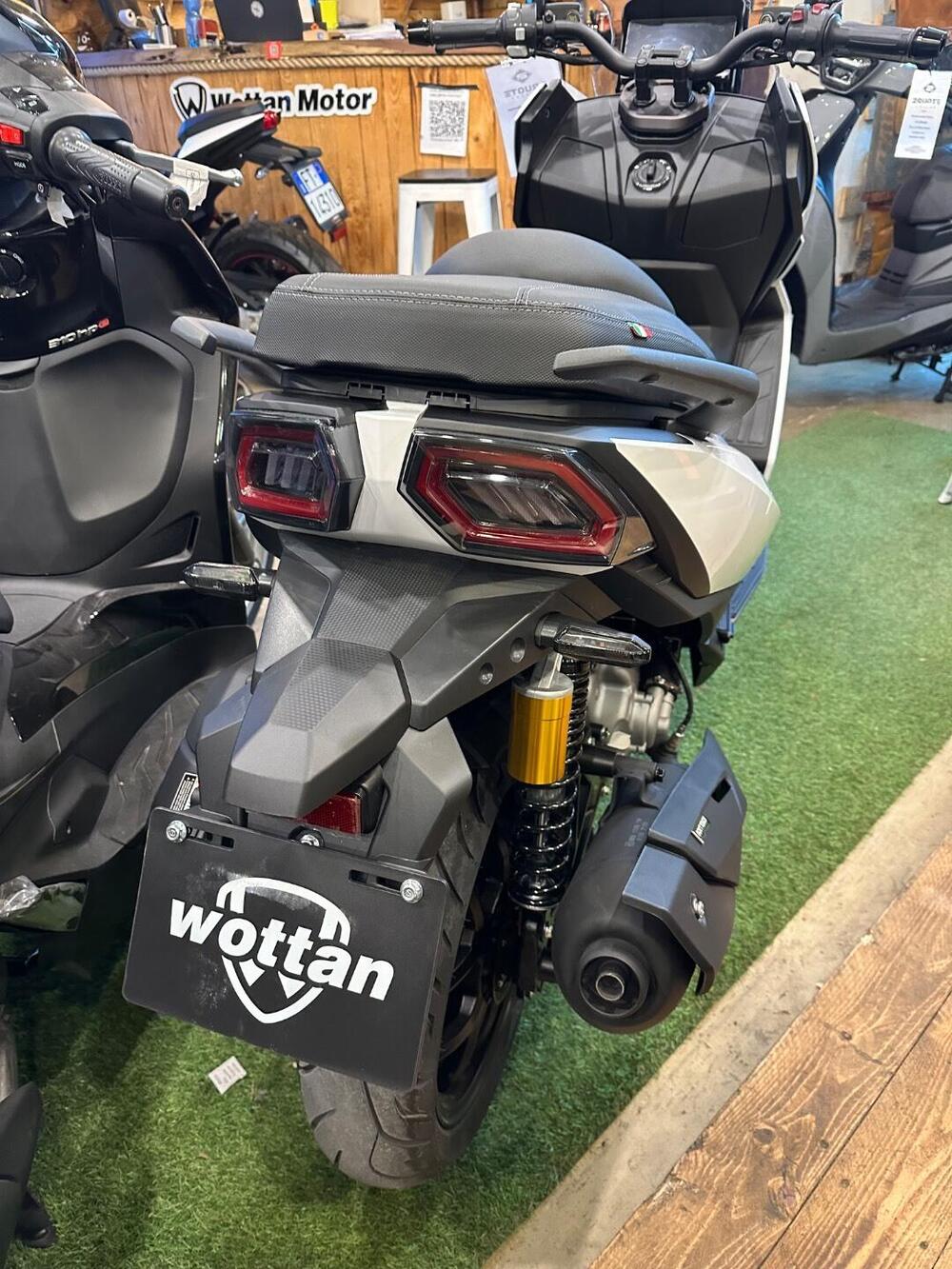 Wottan Motor GT2 300 (2025 - 26) (5)