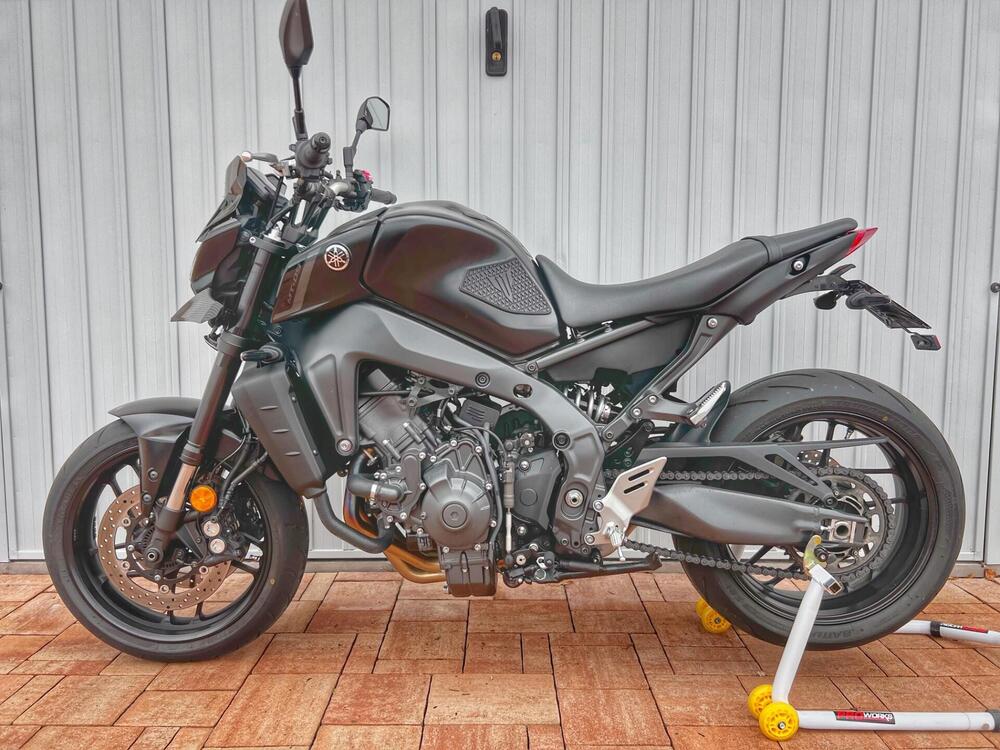 Yamaha MT-09 (2021 - 23) (2)