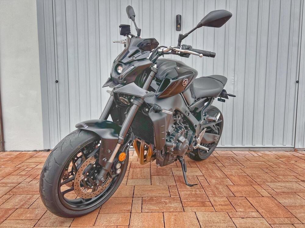Yamaha MT-09 (2021 - 23) (4)