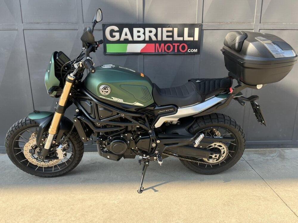 Benelli Leoncino 800 (2022 - 26)