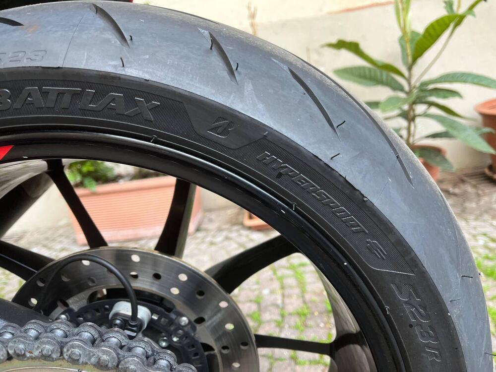 Ducati Hyperstrada 821 (2013 - 15) (3)