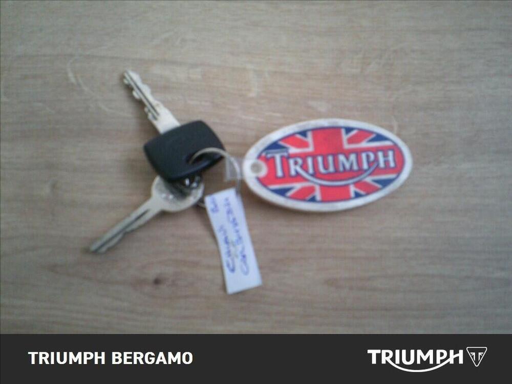 Triumph Bonneville 800 (2002 - 07) (10)