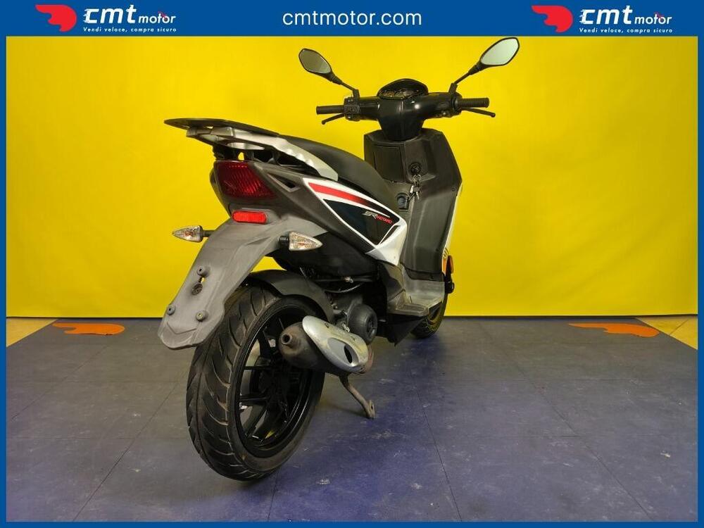 Aprilia SR 50 Motard (2012 - 17) (4)