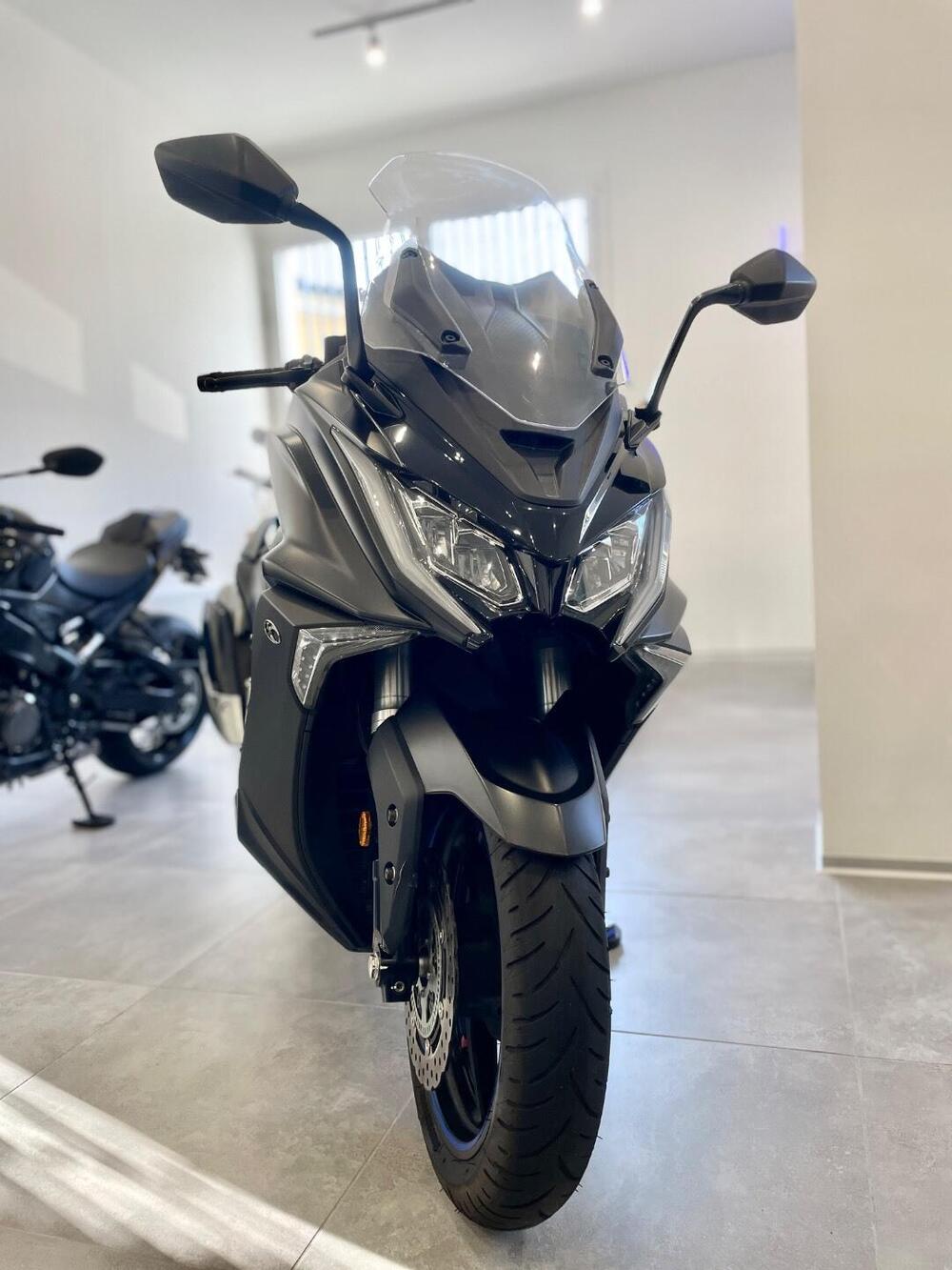 Kymco AK 550 ETS (2021 - 26) (3)