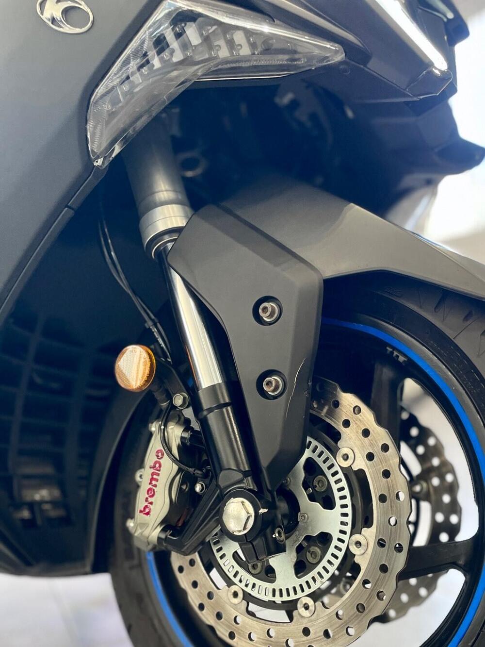 Kymco AK 550 ETS (2021 - 26) (7)