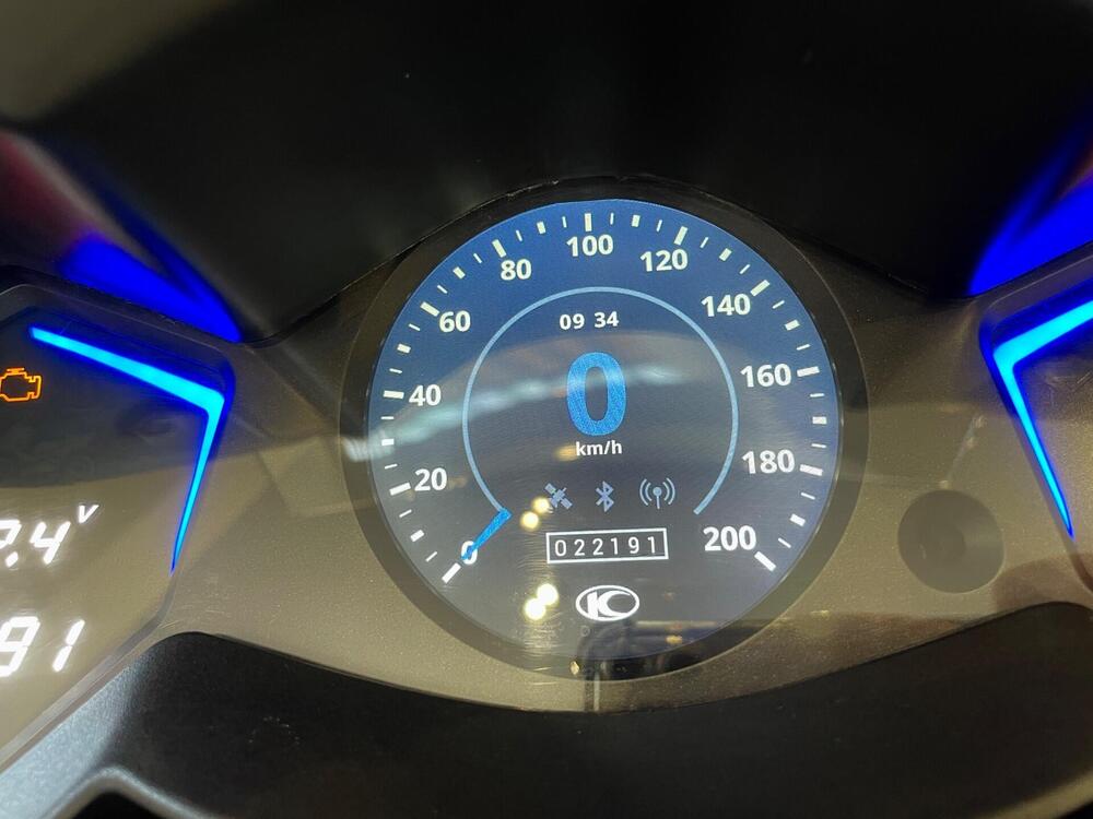 Kymco AK 550 ETS (2021 - 26) (9)