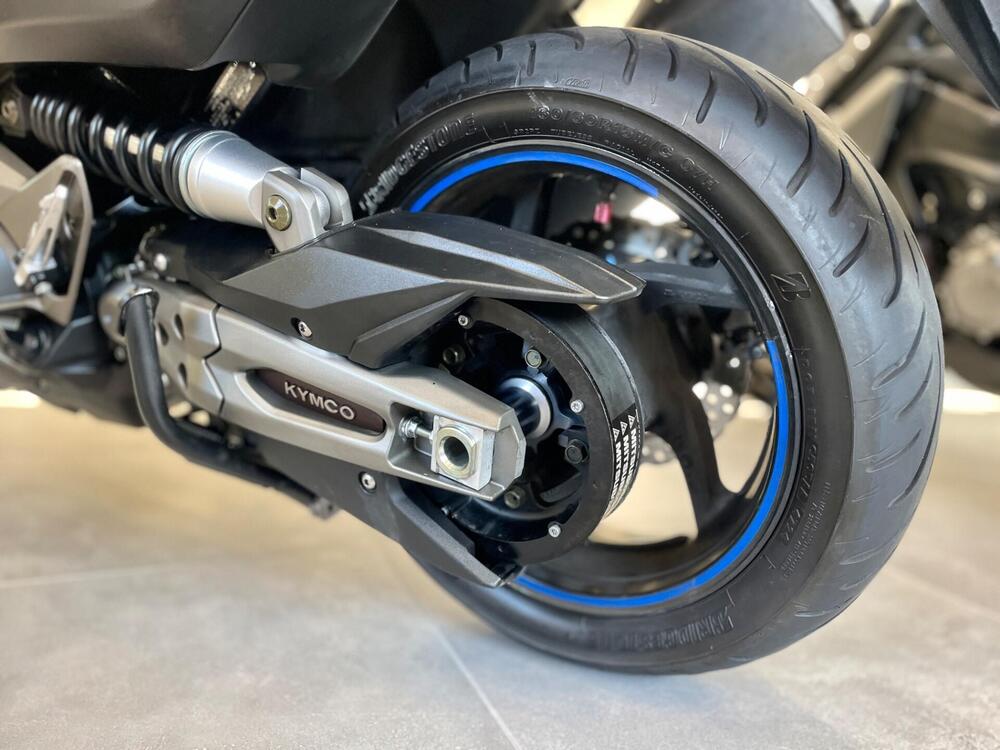 Kymco AK 550 ETS (2021 - 26) (16)